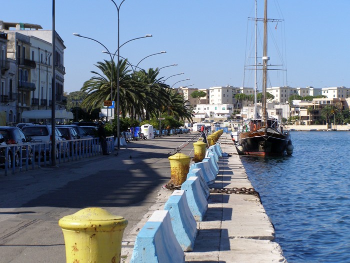 Brindisi Hafenpromenade